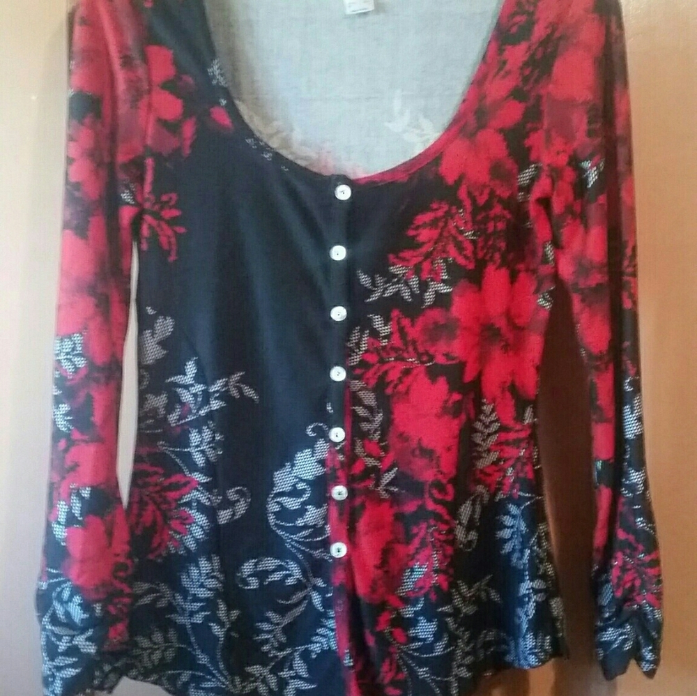 Long sleeve top